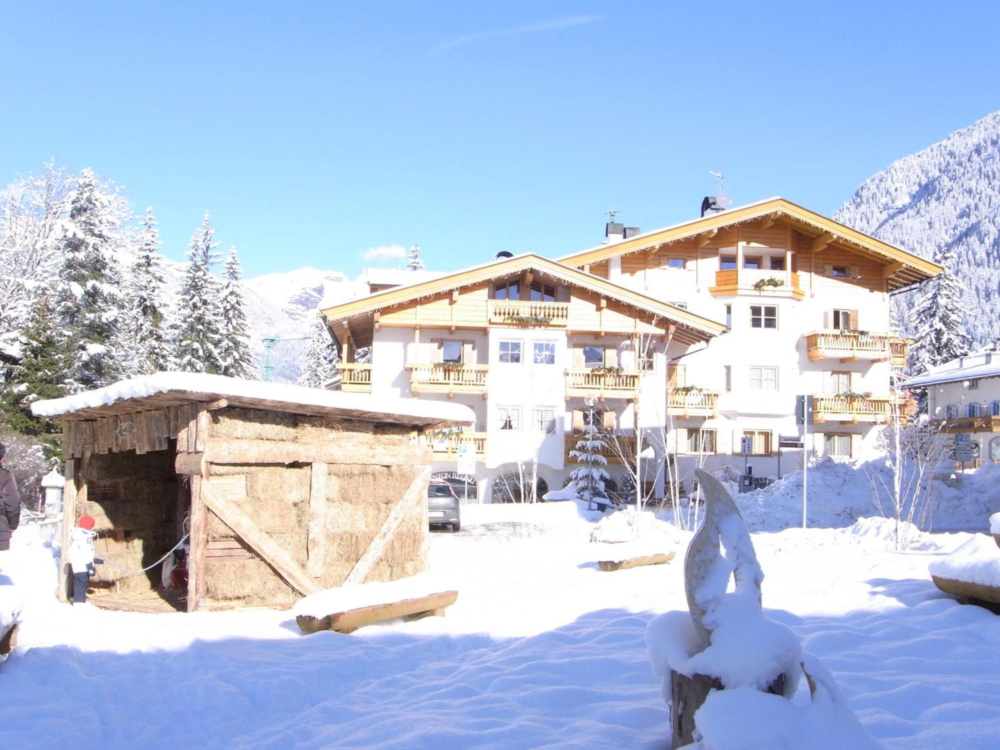 Casa Elisa Apartamento Pozza di Fassa Exterior foto